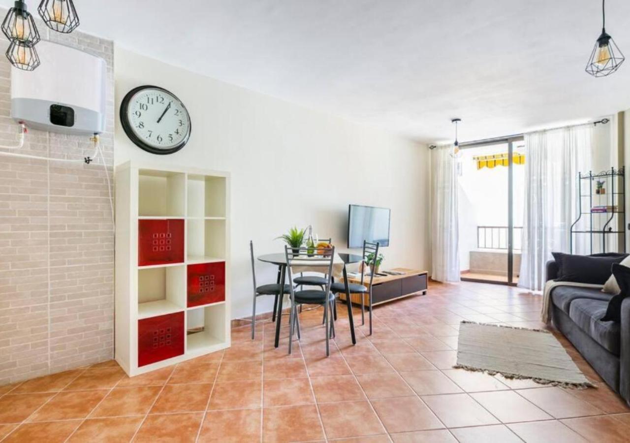 Cosy Apartment In Los Cristianos 5Min To The Ocean Exterior photo